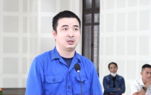 Ghen tuông, người đàn ông lái ô tô tông vợ cũ và bạn trai