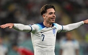 Jack Grealish giữ lời hứa với fan nhí bại não bằng màn ăn mừng đặc biệt