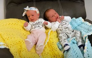 Cặp sơ sinh chào đời từ phôi thai đông lạnh 30 năm