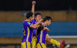 Văn Hậu, Thái Quý đua nhau sút xa hơn 40m ghi bàn, Hà Nội FC giành Cúp Quốc gia