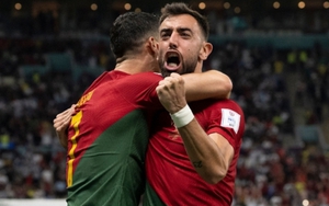 Bruno Fernandes tỏa sáng giúp Bồ Đào Nha đánh bại Uruguay, vượt qua vòng bảng