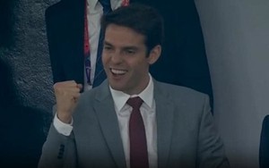 Huyền thoại Kaka xuất hiện rạng ngời trong chiến thắng Thụy Sỹ của tuyển Brazil