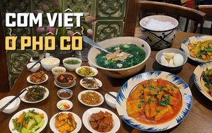 Những hàng cơm Việt giữa lòng phố cổ có giá bán từ bình dân đến cao cấp