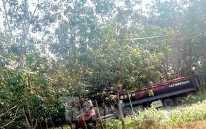 Kinh hãi phát hiện tài xế tử vong trong cabin xe ben đậu ven đường