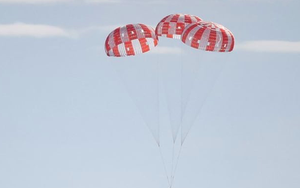 Sứ mệnh lịch sử của NASA kết thúc viên mãn