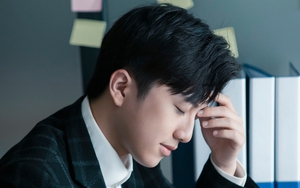 Thông báo tin bị thất nghiệp, vợ liền đưa ra một chiếc hộp đầy vàng