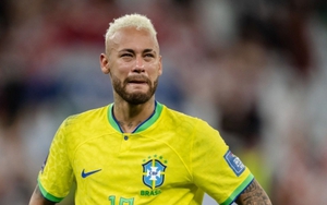 Neymar chưa hết đau đớn, viết tâm thư xúc động chia tay HLV