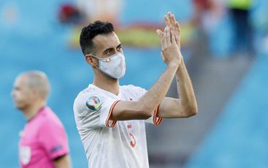 Thất bại ở World Cup, Busquets tuyên bố giã từ ĐT Tây Ban Nha