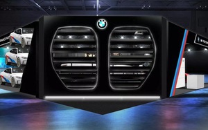 BMW thách thức antifan: Triển lãm cả mô hình lưới tản nhiệt to cao như nhà tầng
