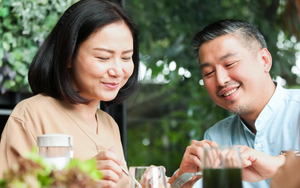 Anh trai dẫn bạn gái về giới thiệu khiến cả nhà đứng ngồi không yên