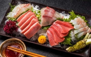 Chuyên gia khuyến cáo chỉ nên ăn sashimi trong 30 phút