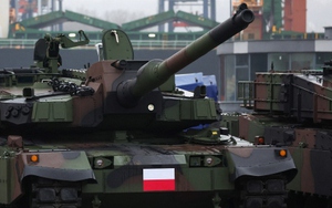 Ba Lan nhận lô xe tăng và lựu pháo đầu tiên từ Hàn Quốc