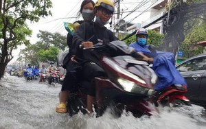 Vì sao năm nay miền Nam đón mùa mưa kéo dài bất thường?