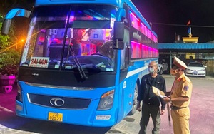Tông chết người, tài xế xe khách bỏ mặc nạn nhân, chạy trốn vào Nam