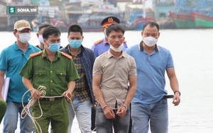 Lời khai "máu lạnh" của kẻ ném con gái 5 tuổi xuống sông: Giết con để trả thù vợ
