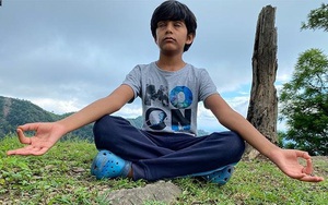 9 tuổi trở thành huấn luyện viên yoga, cậu bé lập kỷ lục thế giới