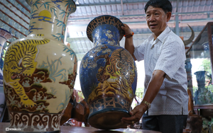 ‘Hoa mắt’ với bộ sưu tập gốm sứ lớn nhất Đông Dương, có món lên tới cả triệu USD