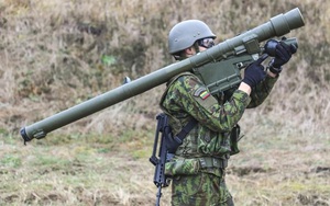 Ba Lan đang đưa vũ khí gì tới Ukraine?