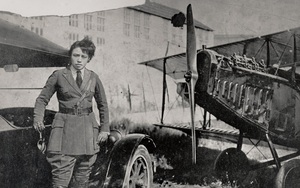 Bessie Coleman - Nữ phi công da màu đánh bại mọi định kiến