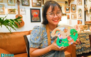 Chán ngồi nhà ôm máy tính, giới trẻ TP.HCM thư giãn bằng nặn đồng hồ đất sét