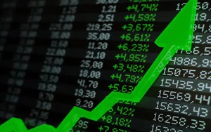 Cổ phiếu tăng giá 10.000%, người đàn ông lọt vào danh sách một trong những tỷ phú giàu nhất thế giới