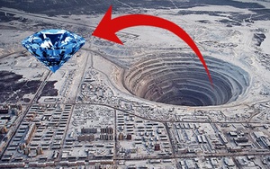 Khám phá mỏ kim cương lớn nhất thế giới - sản lượng khổng lồ nhưng mang "lời nguyền" hút máy bay