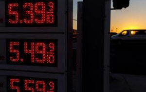 Giá khí đốt nóng lên từng ngày nhưng các ông lớn dầu mỏ Mỹ vẫn “thờ ơ”: Dầu khí là ngành đang chết dần và phải bị loại bỏ?