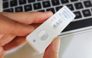 BS Trương Hữu Khanh: Đang F0 gặp triệu chứng khác lạ, đừng chờ hết COVID  mới làm điều này