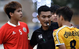 U19 Nutifood nổi cáu, thầy Giôm bất lực vì "tiểu xảo" đúng luật của U19 Nam Định