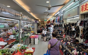 Sức hút bất ngờ tại chợ truyền thống Singapore khiến người dân mê mẩn hơn cả siêu thị?