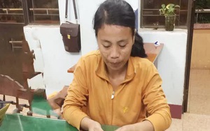 Nhặt được gần 18 triệu đồng, phụ nữ nghèo nhờ công an trả lại người đánh rơi