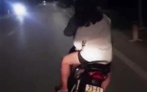Đôi nam nữ đi xe "đánh võng" khiến người đi đường hú vía