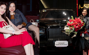 "Biệt thự di động" Rolls Royce Cullinan Black Badge khoảng 60 tỷ lăn bánh tại Việt Nam, danh tính nữ doanh nhân sở hữu gây bất ngờ