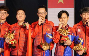 Khoảnh khắc ấn tượng: Đội tuyển Tốc Chiến mang về HCV SEA Games lịch sử cho Esports Việt Nam
