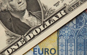 Lần đầu tiên trong 20 năm, đồng Euro gần ngang giá với USD