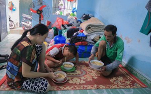 Thương "vợ" bị chồng trước hắt hủi, người đàn ông bao bọc hai mẹ con trong cảnh nghèo khó