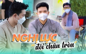 Nghị lực của thầy giáo không còn đôi chân: "Đã từng muốn buông xuôi để cha mẹ đỡ vất vả"