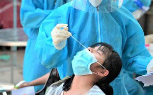 Chi hơn 123 tỷ đồng mua kit test, nguyên giám đốc Trung tâm y tế nói không nhận ‘hoa hồng’