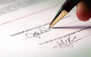 Cán bộ "trộm" chữ ký của lãnh đạo phường để cấp giấy tờ cho dân