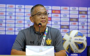 HLV Hougang United: "Chúng tôi đã cầu nguyện trước trận gặp Viettel"
