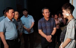 Vụ xe ben lật nghiêng, đè bẹp dúm xe con: Nam thanh niên 2002 sống sót kỳ diệu nhờ đâu?