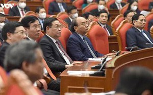 Bộ Chính trị triệu tập Hội nghị Trung ương bất thường