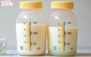 Sữa mẹ vắt ra có bị mất kháng thể không? Mẹ bỉm cần lưu ý gì khi vắt sữa cho con?