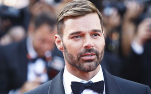 Ricky Martin phủ nhận tuyên bố gây sốc về mối quan hệ loạn luân với cháu trai