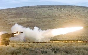 Ukraine có thể sẽ nhận được tên lửa HIMARS tầm xa hơn từ Mỹ