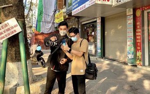 '16 Memories' – nơi những giọt mồ hôi được 'ghi lén' qua khung ảnh nhỏ