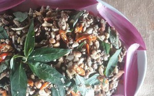 Đặc sản gỏi nhộng ong U Minh Hạ