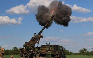 Sĩ quan Ukraine bán pháo tự hành CAESAR cho Nga, giá rẻ như cho