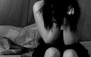 Chú ruột bị cháu gái cắt phăng "của quý" sau khi bị cưỡng hiếp