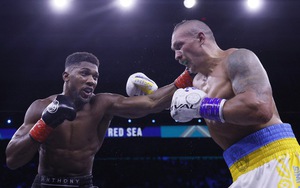 Anthony Joshua lần thứ 2 thua Usyk trong trận tranh 4 đai hạng nặng